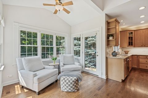Tiny photo for 590 Oxford Lane, Lindenhurst, IL 60046 (MLS # 12410199)