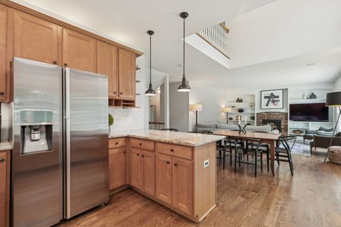 Tiny photo for 590 Oxford Lane, Lindenhurst, IL 60046 (MLS # 12410199)