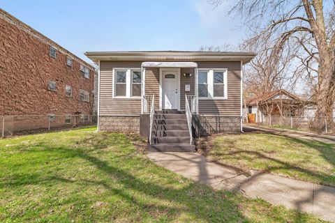 13916 S Dearborn Street Riverdale IL 60827