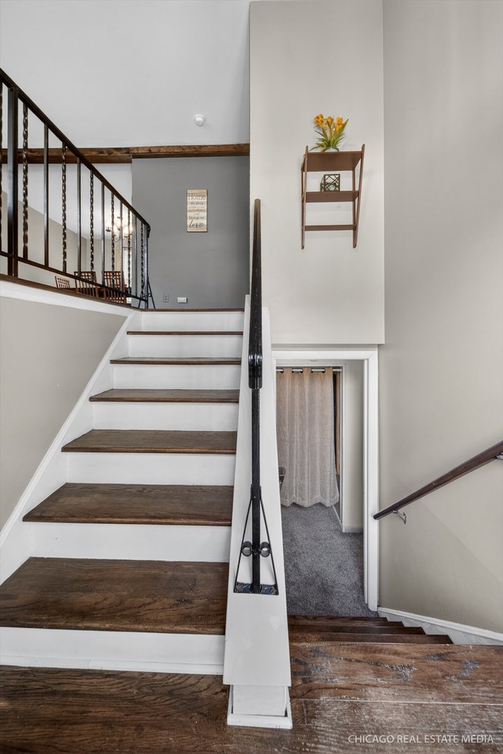 101 W Melody Lane