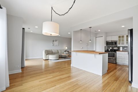 Tiny photo for 9332 Landings Lane #604, Des Plaines, IL 60016 (MLS # 12600349)