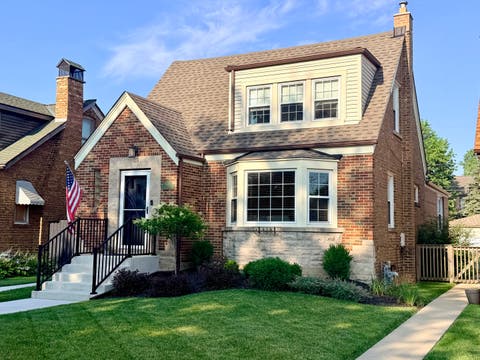Photo of 9439 S Saint Louis Avenue, Evergreen Park, IL 60805 (MLS # 12721882)