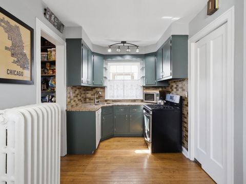 Tiny photo for 612 N Humphrey Avenue, Oak Park, IL 60302 (MLS # 12579944)