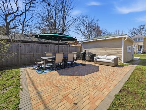 Tiny photo for 612 N Humphrey Avenue, Oak Park, IL 60302 (MLS # 12579944)