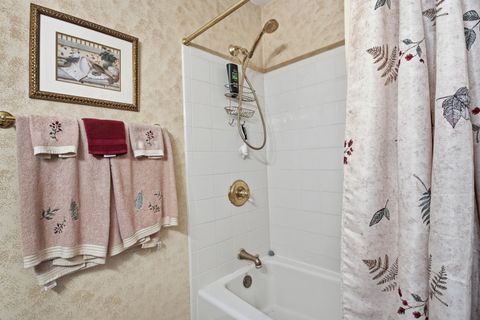 Tiny photo for 710 Morris Court, Lombard, IL 60148 (MLS # 12527226)