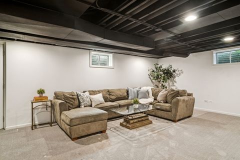 Tiny photo for 123 Monument Avenue, Barrington, IL 60010 (MLS # 12461801)