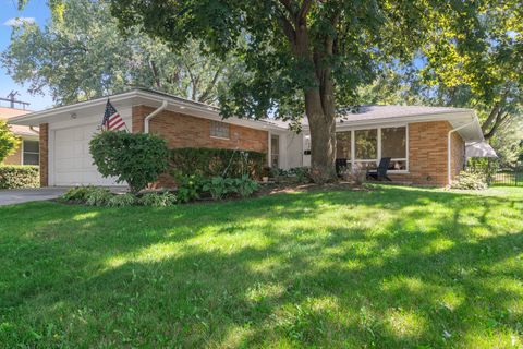 Photo of 123 Monument Avenue, Barrington, IL 60010 (MLS # 12461801) Photo of 123 Monument Avenue, Barrington, IL 60010 (MLS # 12461801)