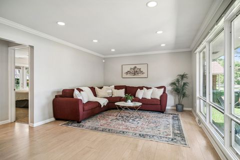 Tiny photo for 123 Monument Avenue, Barrington, IL 60010 (MLS # 12461801)