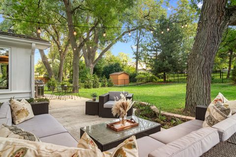 Tiny photo for 123 Monument Avenue, Barrington, IL 60010 (MLS # 12461801)