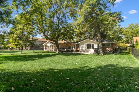 Tiny photo for 123 Monument Avenue, Barrington, IL 60010 (MLS # 12461801)