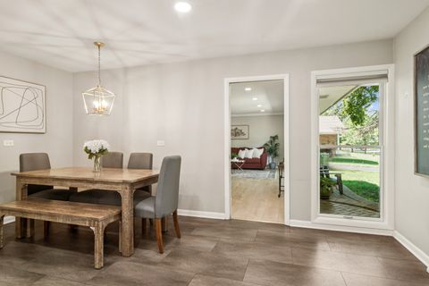 Tiny photo for 123 Monument Avenue, Barrington, IL 60010 (MLS # 12461801)