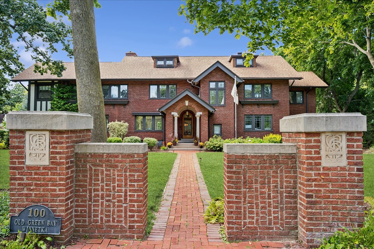 100 Old Green Bay Road