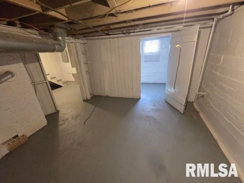 Tiny photo for 704 S 24TH Street, Mt Vernon, IL 62864 (MLS # EB460186)