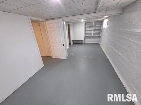 Tiny photo for 704 S 24TH Street, Mt Vernon, IL 62864 (MLS # EB460186)