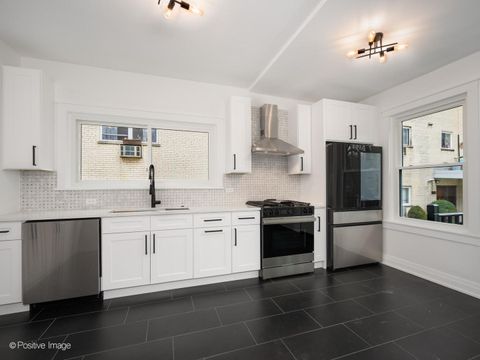 Tiny photo for 1506 W Touhy Avenue, Chicago, IL 60626 (MLS # 12601410)