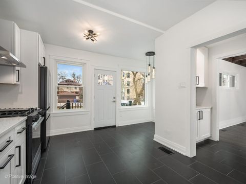 Tiny photo for 1506 W Touhy Avenue, Chicago, IL 60626 (MLS # 12601410)