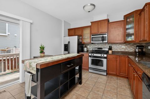 Tiny photo for 44 Grace Court, Lemont, IL 60439 (MLS # 12695112)