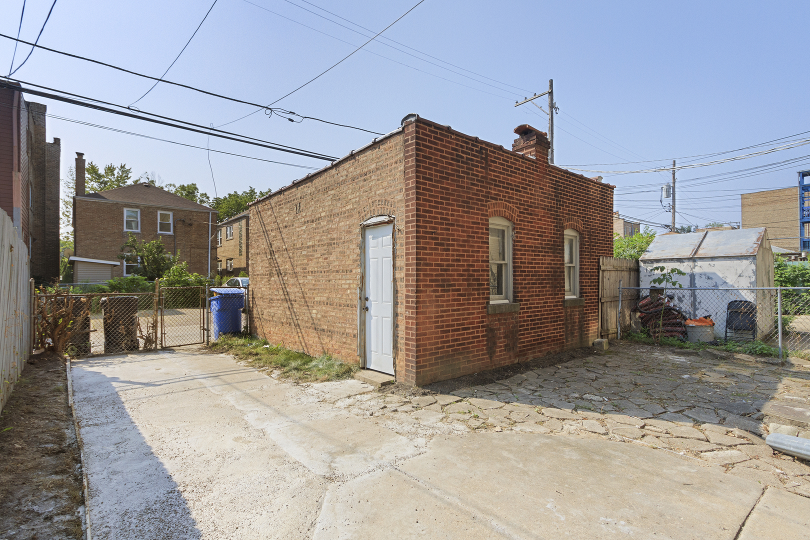 6124 N Francisco Avenue