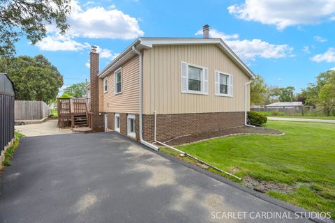 Tiny photo for 940 S Villa Avenue, Villa Park, IL 60181 (MLS # 12621427)