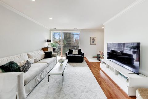Tiny photo for 1514 W Thomas Street #3C, Chicago, IL 60642 (MLS # 12635456)