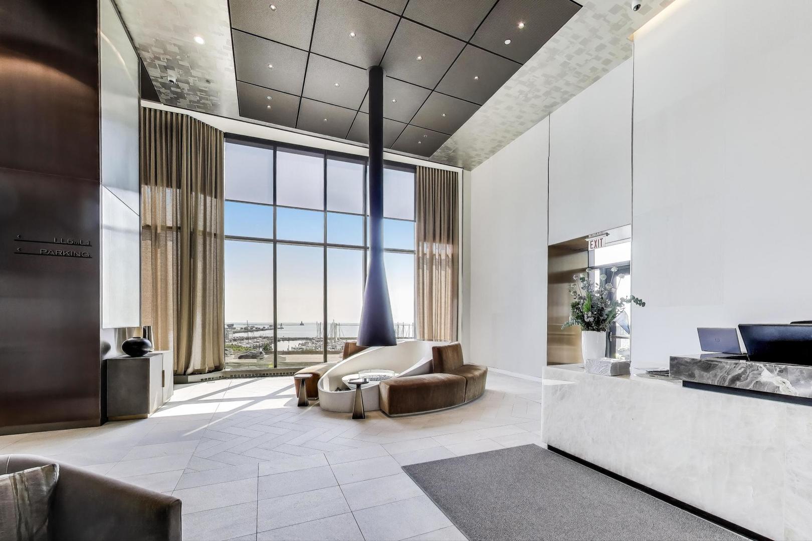 211 N Harbor Drive 1809