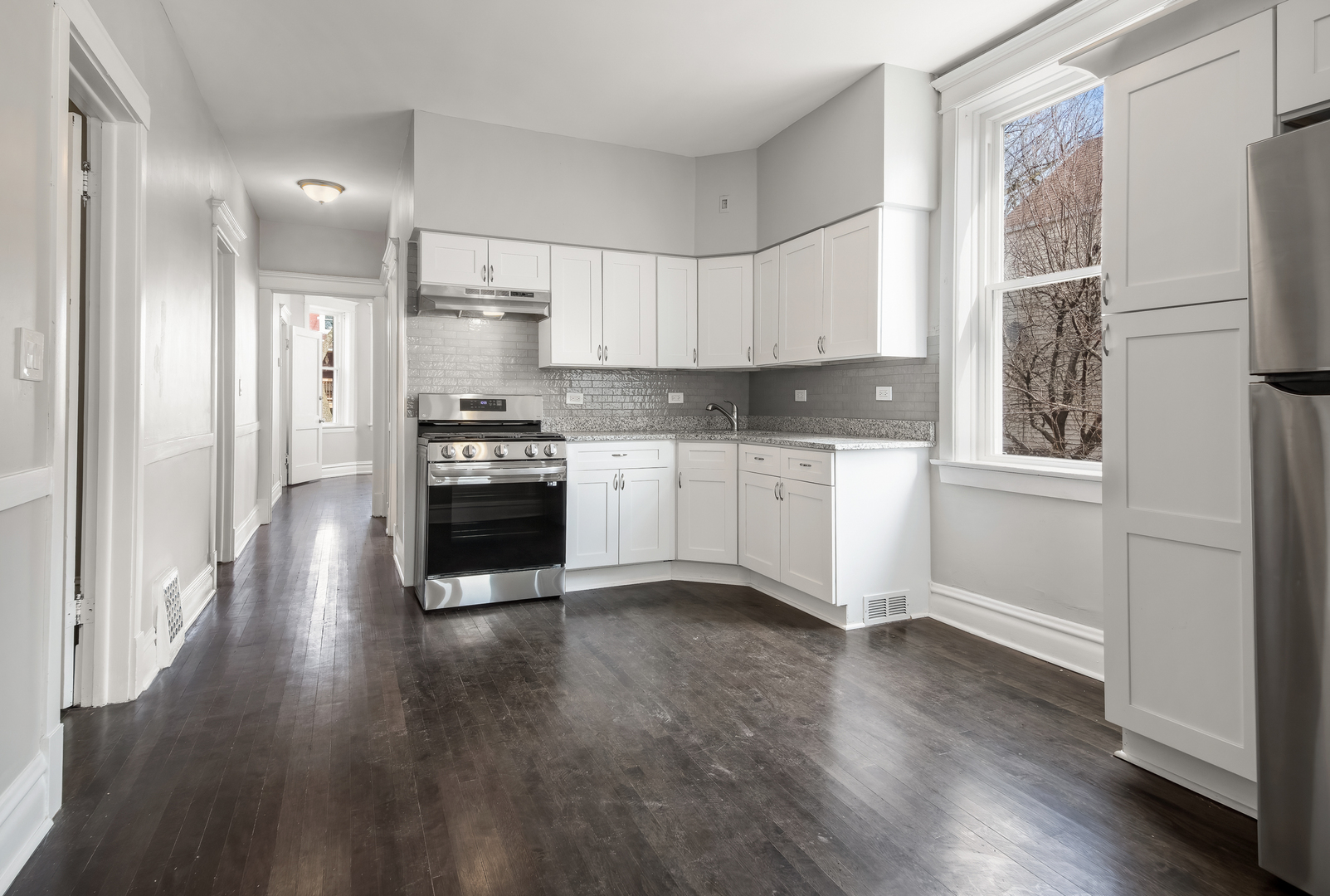 5527 W 22nd Place