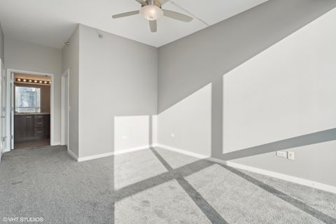 Tiny photo for 303 W OHIO Street #3206, Chicago, IL 60654 (MLS # 12490085)