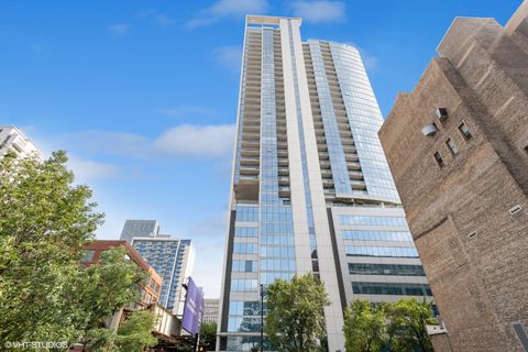 Tiny photo for 303 W OHIO Street #3206, Chicago, IL 60654 (MLS # 12490085)