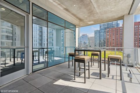 Tiny photo for 303 W OHIO Street #3206, Chicago, IL 60654 (MLS # 12490085)