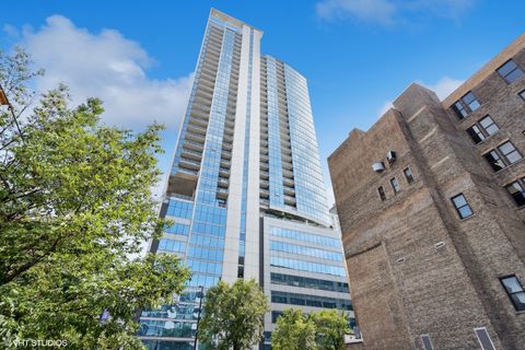 Photo of 303 W OHIO Street #3206, Chicago, IL 60654 (MLS # 12490085)