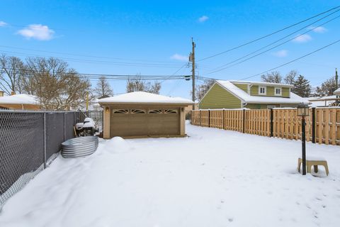 Tiny photo for 10333 S Millard Avenue, Chicago, IL 60655 (MLS # 12527468)