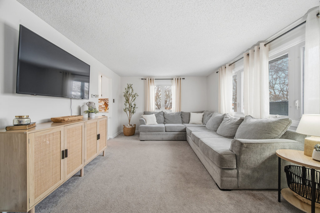 10333 S Millard Avenue