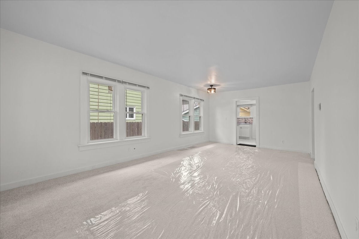 1006 S 4th Street