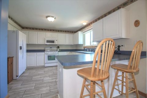 Tiny photo for 2903 Clearview Court, Joliet, IL 60436 (MLS # 12443799)