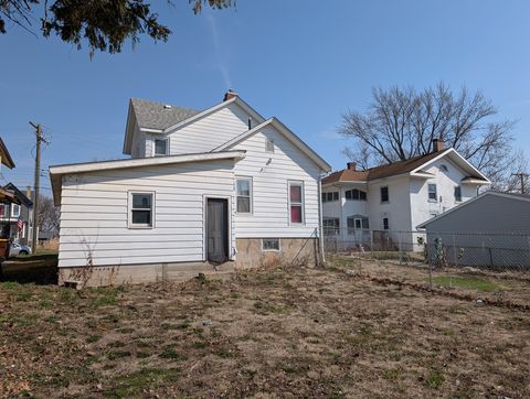 Tiny photo for 709 W Lincoln Boulevard, Freeport, IL 61032 (MLS # 12602503)