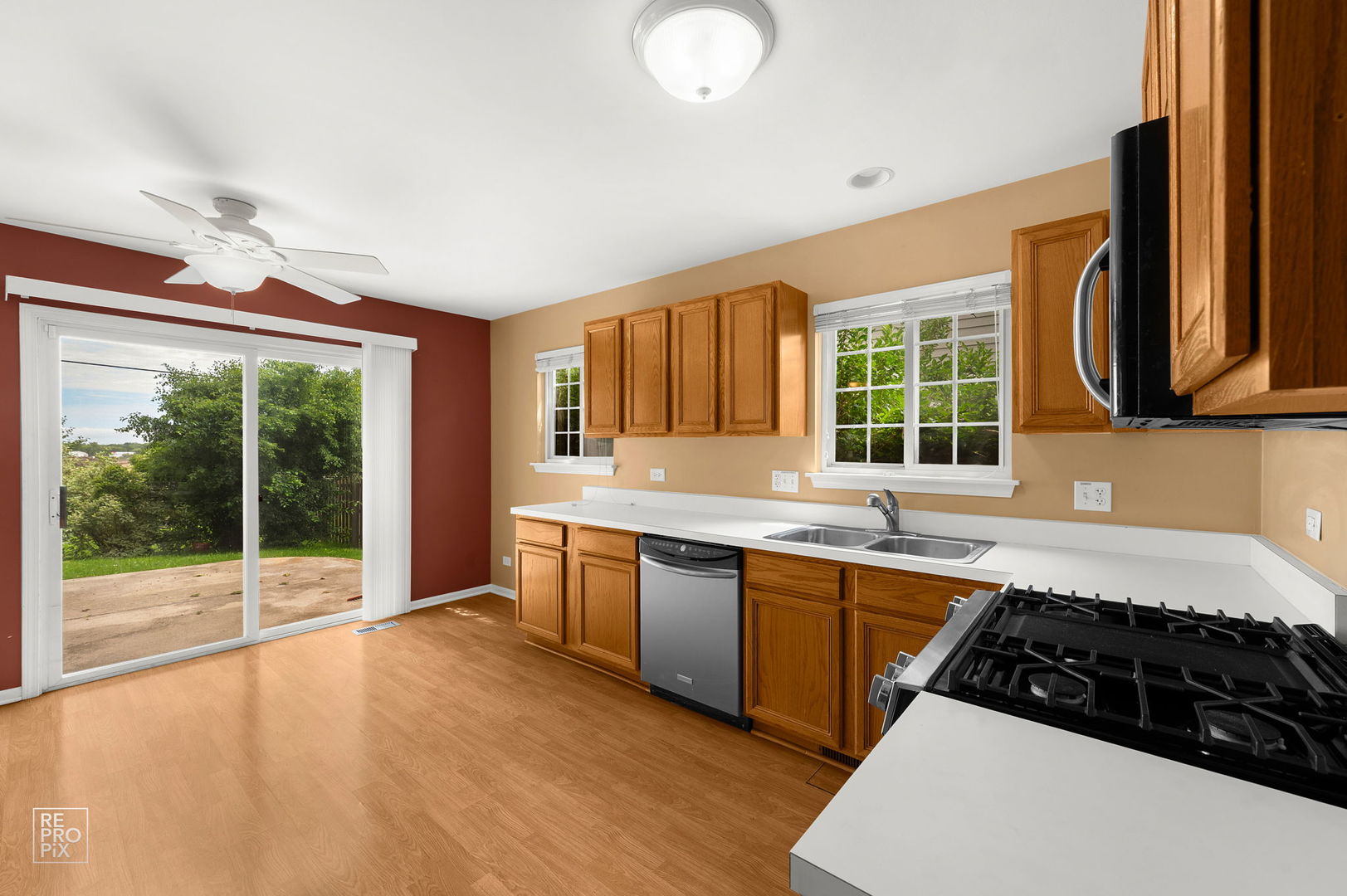2041 Clarewood Lane 2041