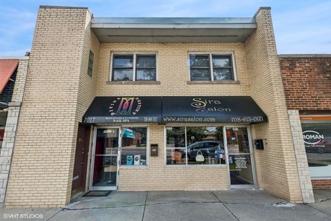 7017 North Avenue Oak Park IL 60302