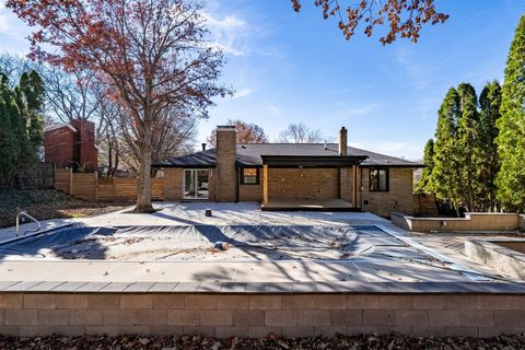 Tiny photo for 204 Parkview Drive, Bloomington, IL 61701 (MLS # 12525702)