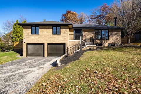 Tiny photo for 204 Parkview Drive, Bloomington, IL 61701 (MLS # 12525702)