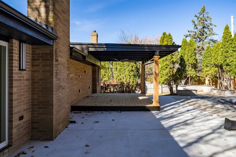 Tiny photo for 204 Parkview Drive, Bloomington, IL 61701 (MLS # 12525702)