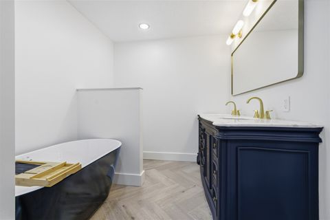 Tiny photo for 204 Parkview Drive, Bloomington, IL 61701 (MLS # 12525702)