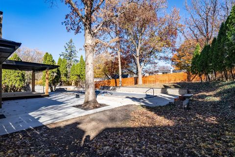 Tiny photo for 204 Parkview Drive, Bloomington, IL 61701 (MLS # 12525702)