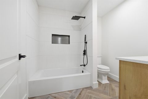 Tiny photo for 204 Parkview Drive, Bloomington, IL 61701 (MLS # 12525702)