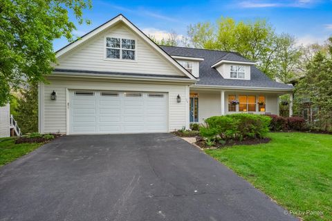 Tiny photo for 524 Tower Place, Fox River Grove, IL 60021 (MLS # 12633524)