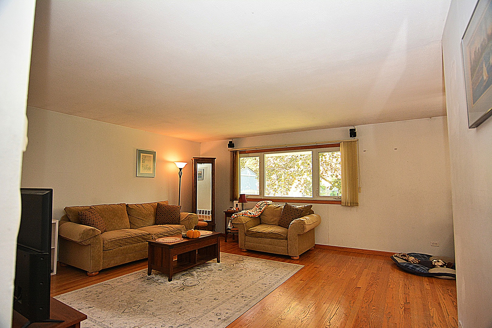 211 N Stevenson Lane