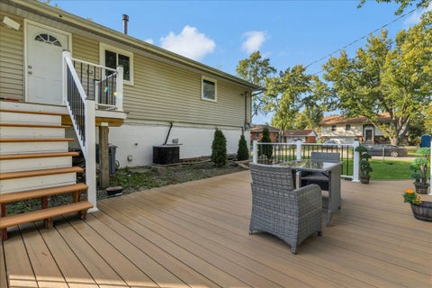 Tiny photo for 916 STOWELL Avenue, Streamwood, IL 60107 (MLS # 12782424)