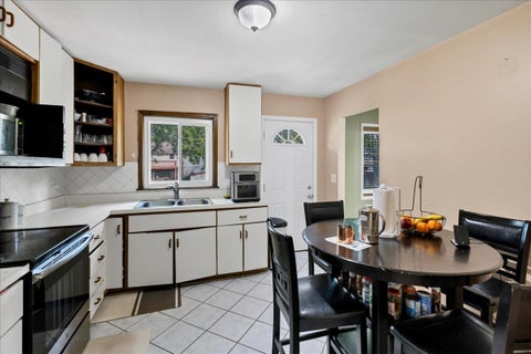 Tiny photo for 916 STOWELL Avenue, Streamwood, IL 60107 (MLS # 12782424)