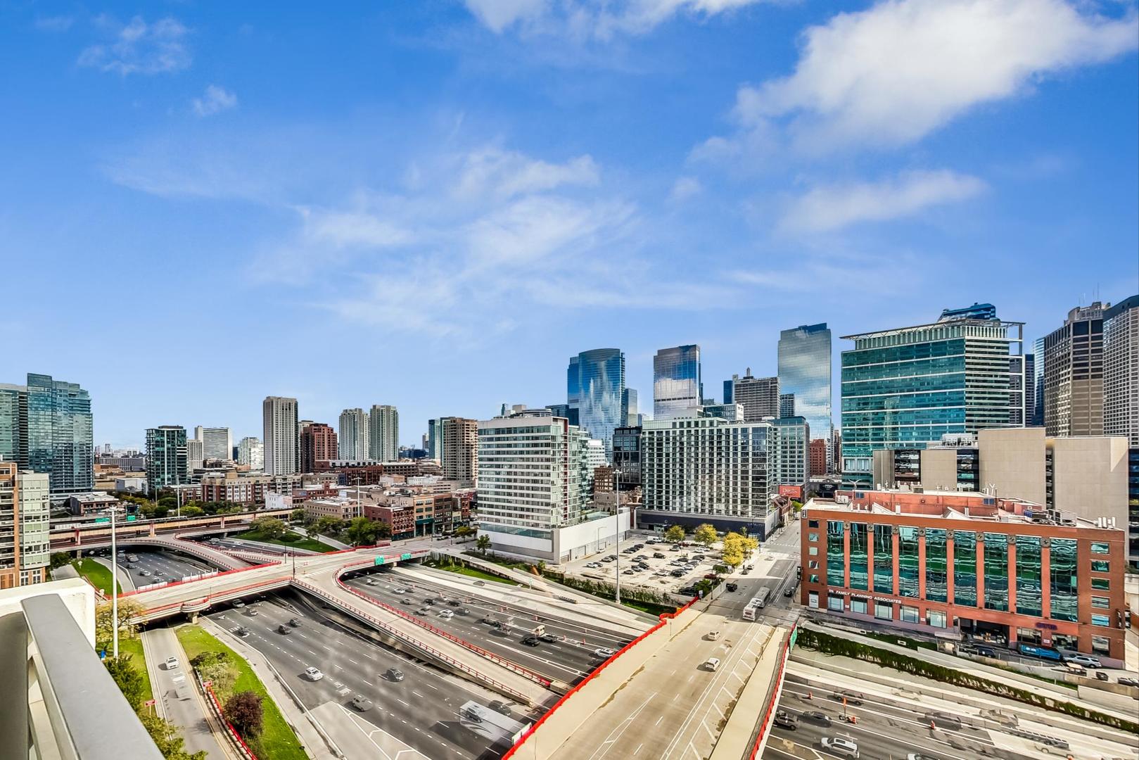 737 W Washington Boulevard 1301