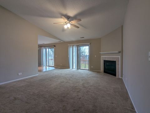 Tiny photo for 300 WOODRIDGE Circle #C, South Elgin, IL 60177 (MLS # 12524219)