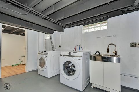 Tiny photo for 748 73rd Court, Willowbrook, IL 60527 (MLS # 12653482)